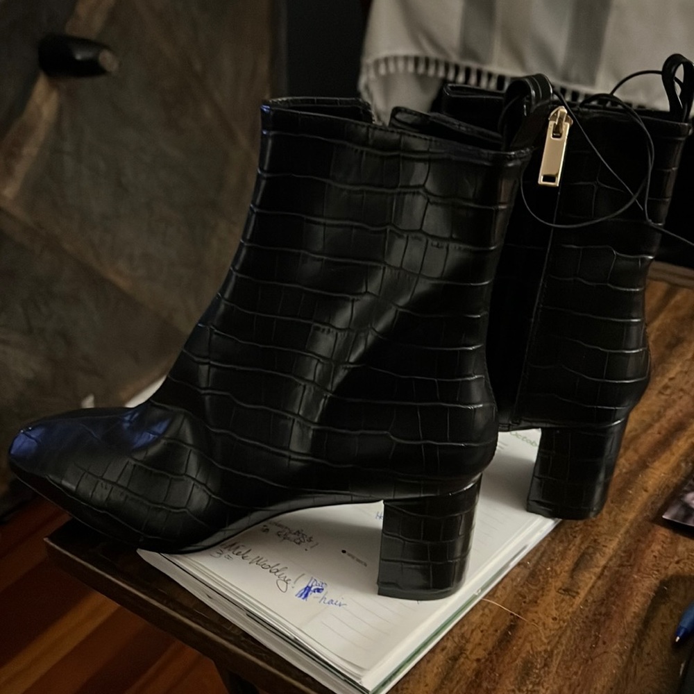 H and M black heel boots 39 8 9